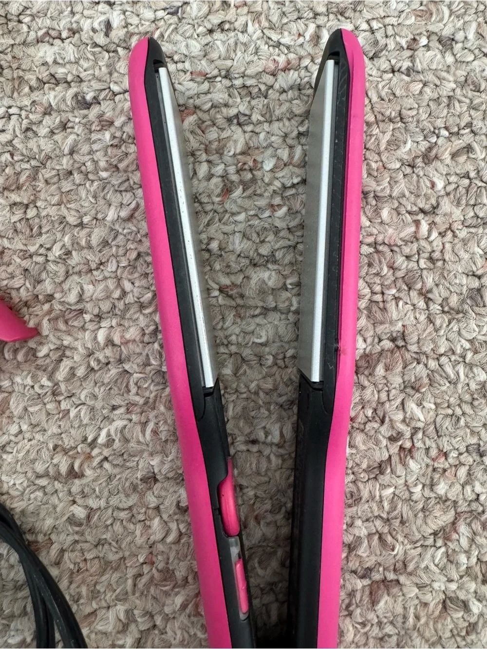 Remington Hot Pink Flat Iron Hair Straightener